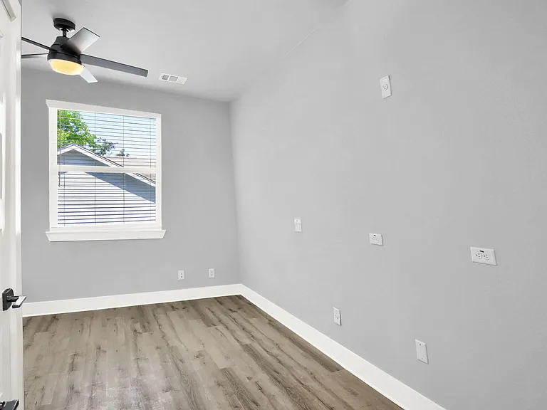 7204 Meador Ave #1 — Photo 8