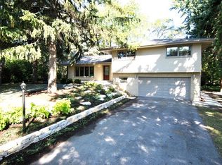 332 39th St, Downers Grove, IL