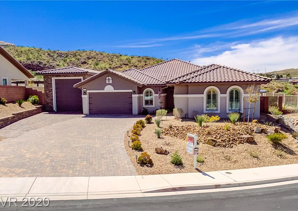 1st image of 438 Sindelar Cir