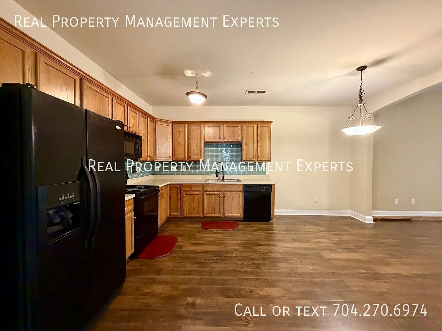 Beautiful 3BR/2BA Townhouse in Charlotte! — Photo 3