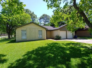 2001 Rimrock Dr, Kemah, TX 77565