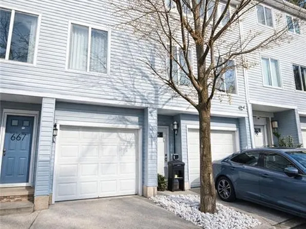 667 Ilyssa Way, Staten Island, NY 10312
