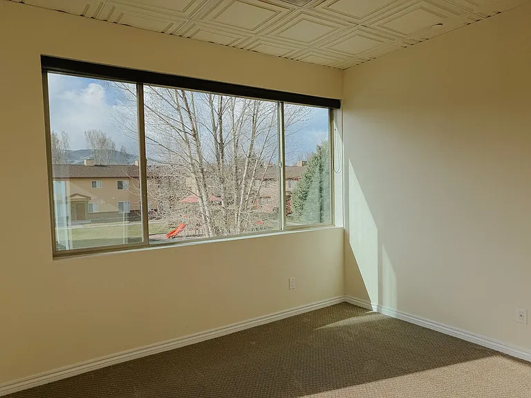 500 Red Table Dr — Photo 14