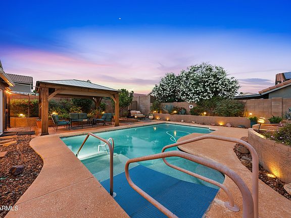 3rd image of 14708 W ASHLEY Court