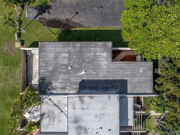 4th image of 10524 SW 75th Ln #10524