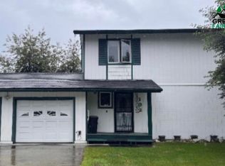 102 Oak Dr, Fairbanks, AK 99709