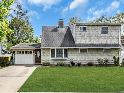 159 Kingfisher Road, Levittown, NY, 11756