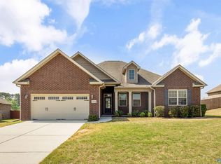 506 Foxridge Dr SW, Hartselle, AL 35640
