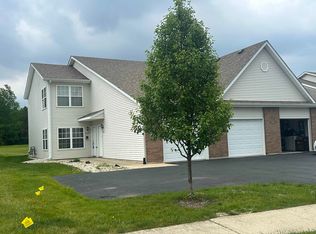 6334 Oak Crest Ln, Loves Park, IL 61111