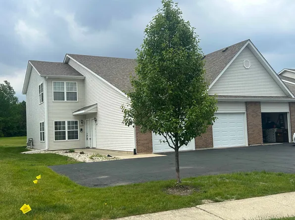 6334 Oak Crest Ln, Loves Park, IL 61111