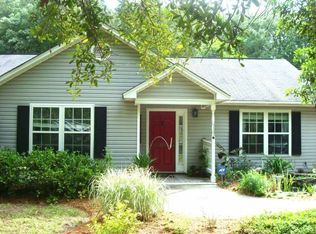 1065 Leonard Dr, Johns Island, SC 29455