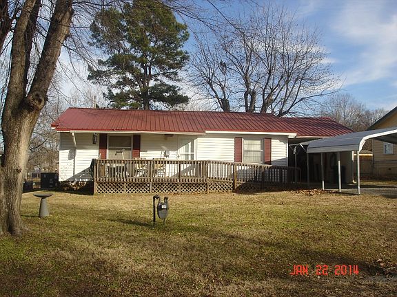 3rd image of 206 SE 1st St