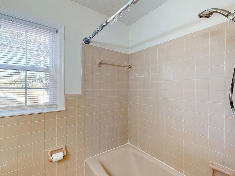 4015 Freedom Way — Photo 38