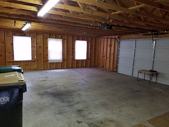 3rd image of 211 Randall Dr