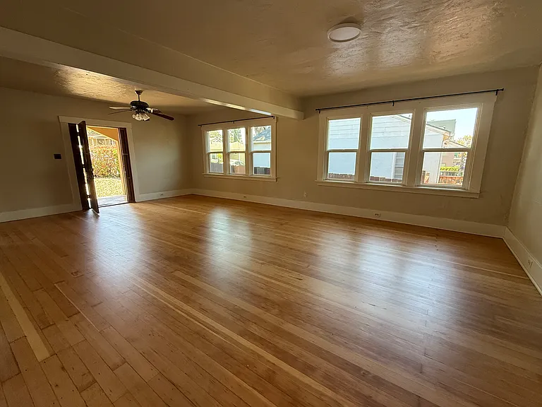 525 Kentucky St — Photo 3