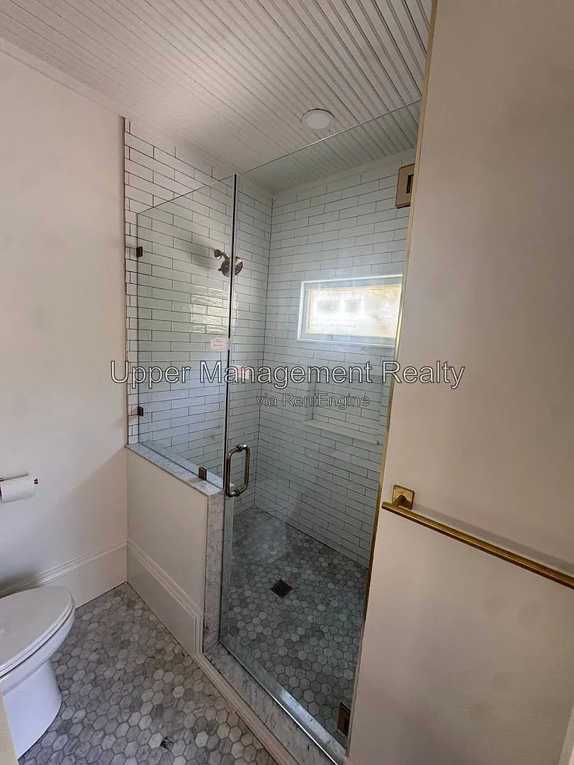 1 bed, 1.0 bath, 800 sqft, $1,800 — Photo 4