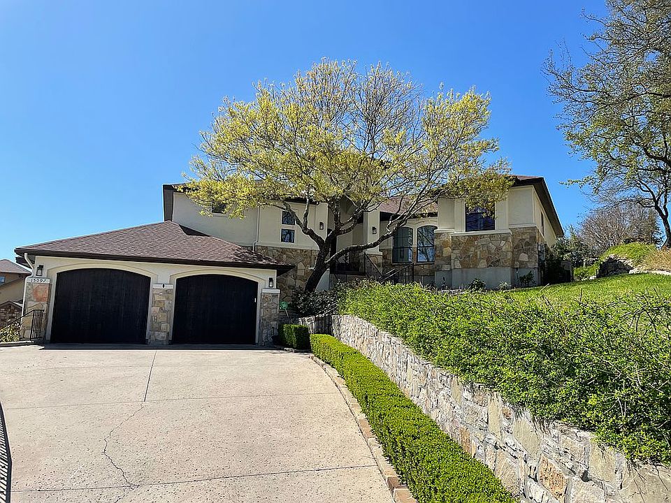 1st image of 15097 Dorothy Dr