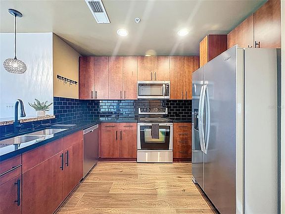 5th image of 155 S COURT AVENUE #1013