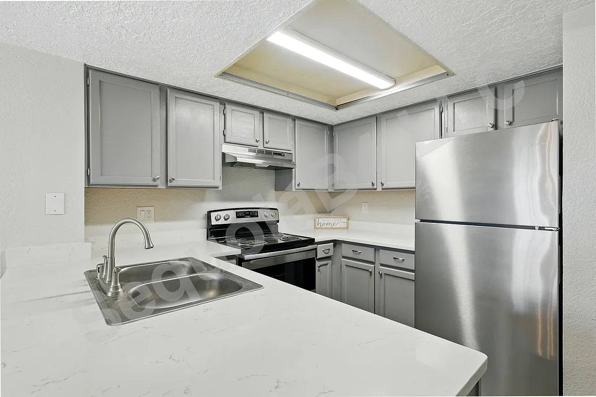 Photo 2 of 19 - 6041 Sequoia Rd NW #B04 - Albuquerque, NM Building Photo - 6041 Sequoia Rd NW #B04