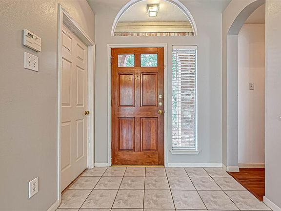 3rd image of 16210 Emberwood Dr