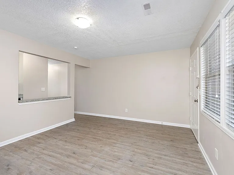 6314 Caenen Lake Rd — Photo 4