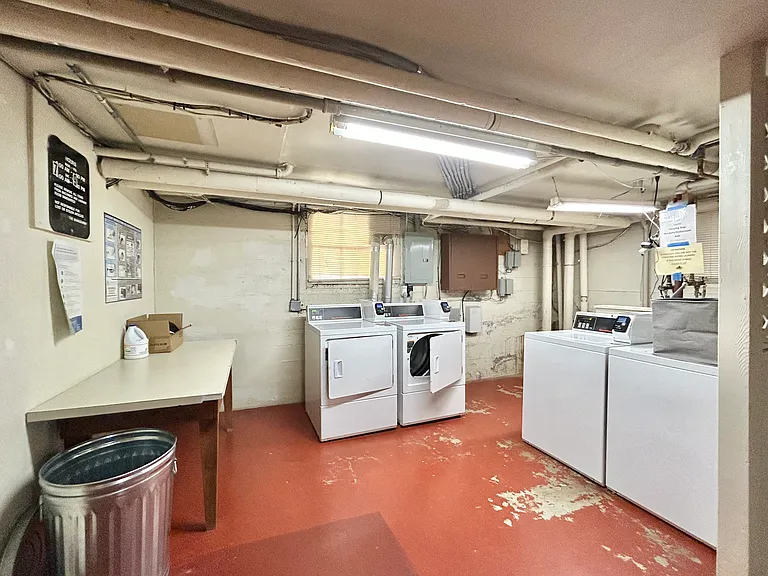 Britney Forest Apartments — Photo 15