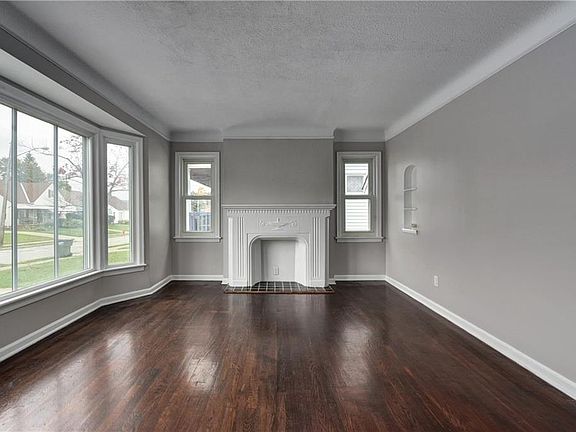 5th image of 5121 E 115th St