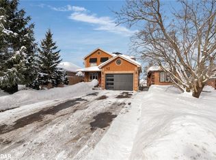 92 Irwin Dr, Barrie, ON L4N7A8