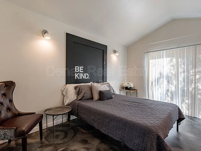 2309 S College Ave #17 — Photo 20