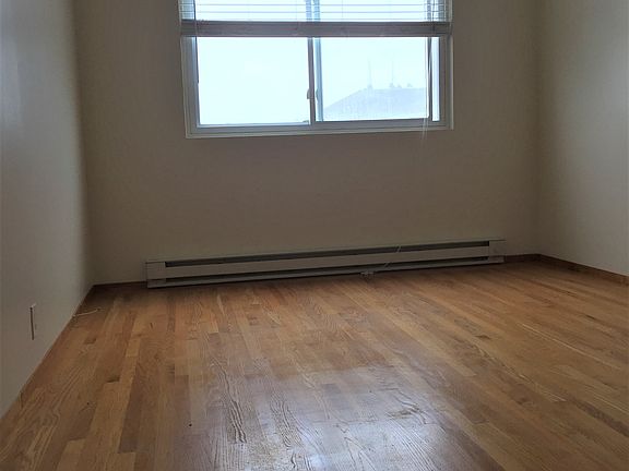 5th image of 479 Buena Vista Ave E APT 203