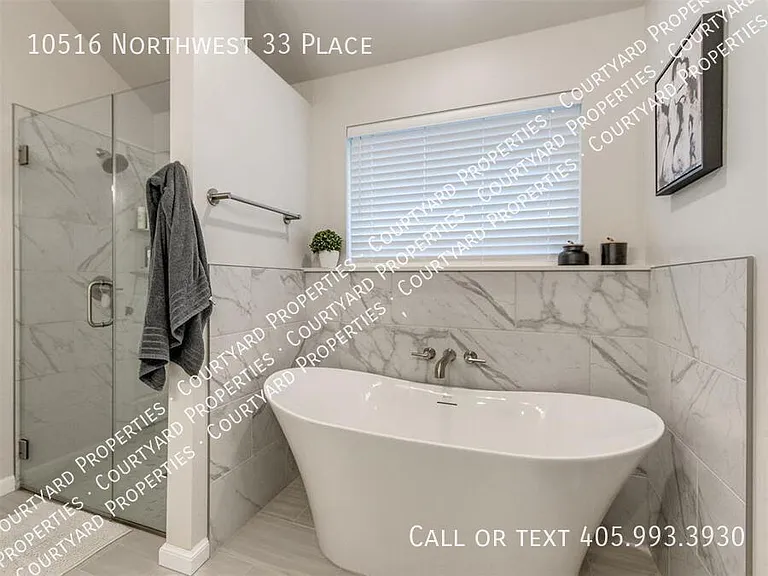 10516 NW 33rd Pl — Photo 45