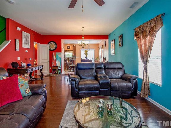 4th image of 1304 Cozart St Unit 227