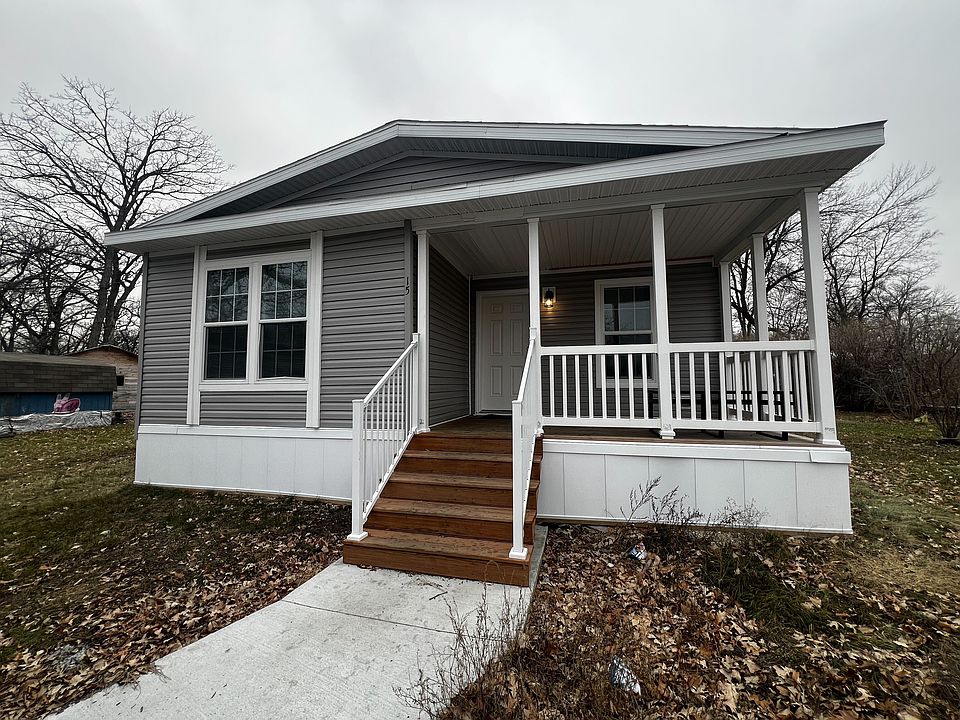 1st image of 15 Arbor St