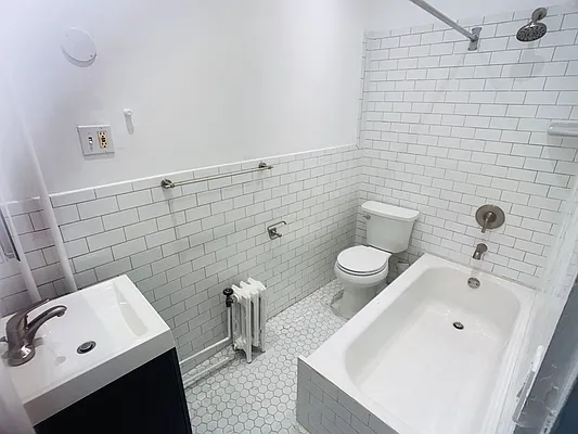 Rented by Fifth & Forever LLC | media 14