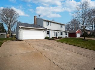 2348 Pepper Tree Dr, Erie, PA 16510
