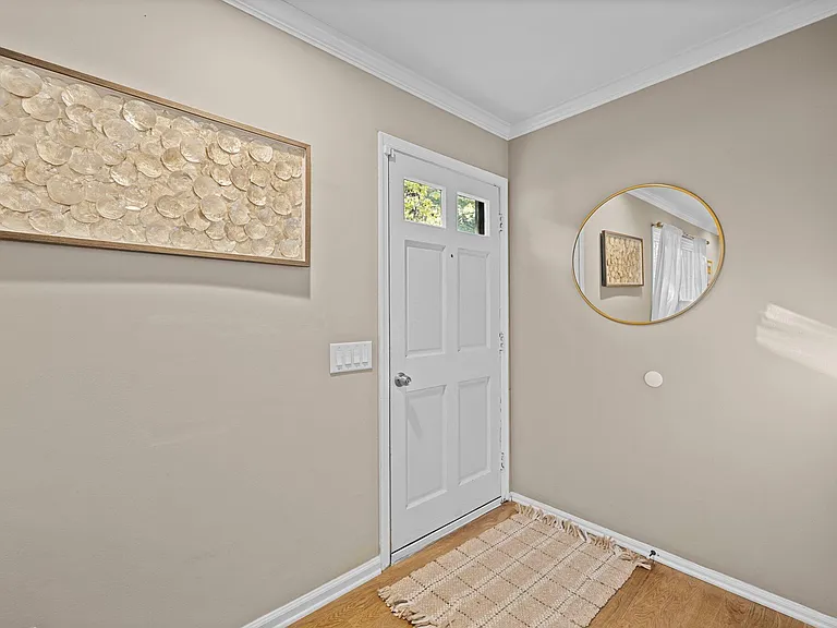 6109 Whittier Dr — Photo 4