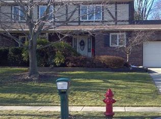 1369 Berkshire Rd, Stow, OH 44224