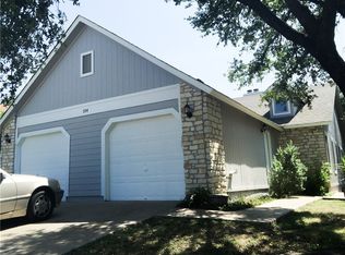 514 Cutty Trl APT B, Lakeway, TX 78734