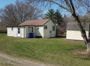 912 Brookside St, Waterport, NY 14571