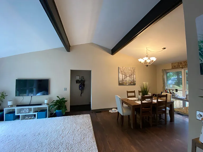 3588 Sexton Woods Dr — Photo 2