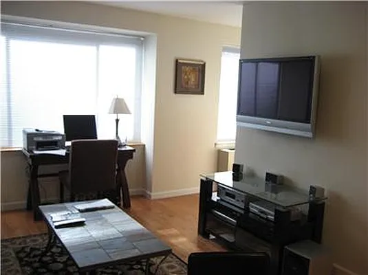 Sold by R New York | media 11