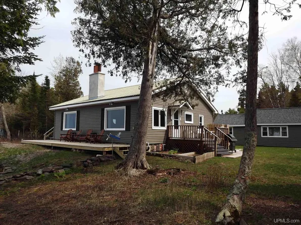 7227 M 26, Eagle Harbor, MI 49950