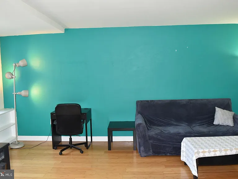 1111 Arlington Blvd #825 — Photo 5