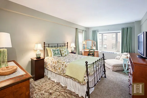 Sold by Halstead Real Estate | media 6