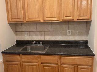606 Flatbush Ave #1R, Brooklyn, NY 11225