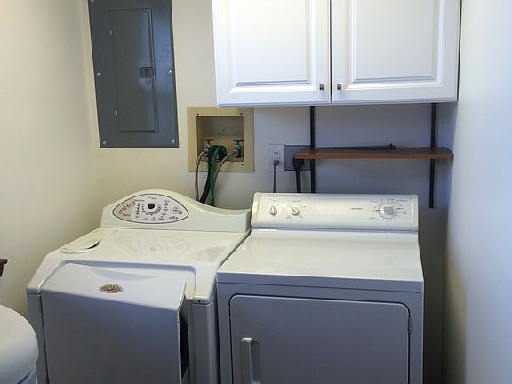 2nd image of 1051 Imperial Blvd