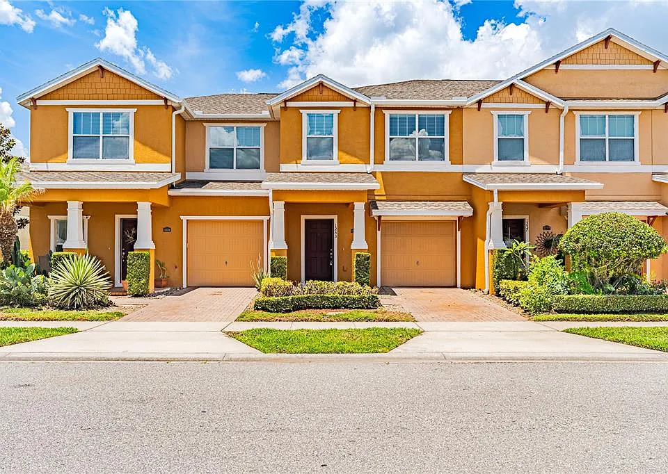 1253 Honey Blossom Dr