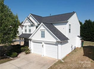 9205 Bellegarde Dr, Charlotte, NC 28277
