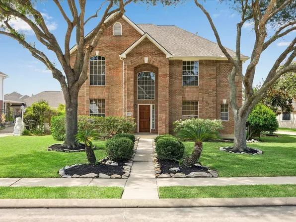 8503 Beacon Bend Ln, Pearland, TX 77584