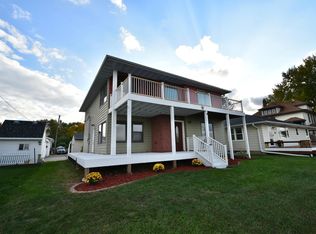 1821 Grandview Ave, Red Wing, MN 55066